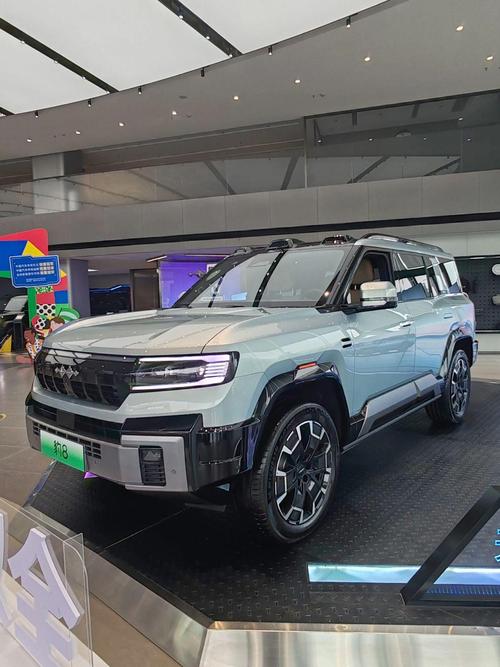 深圳167比亚迪方程豹硬派越野的爆款，英菲尼迪35周年与你共成长